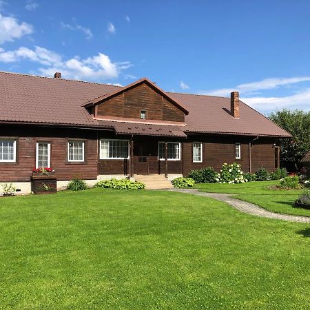 Mily Apartament Ustrzyki Dolne Esterno foto