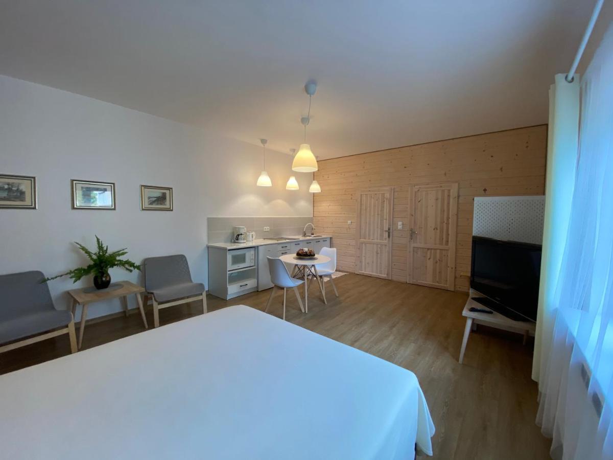 Mily Apartament Ustrzyki Dolne Esterno foto